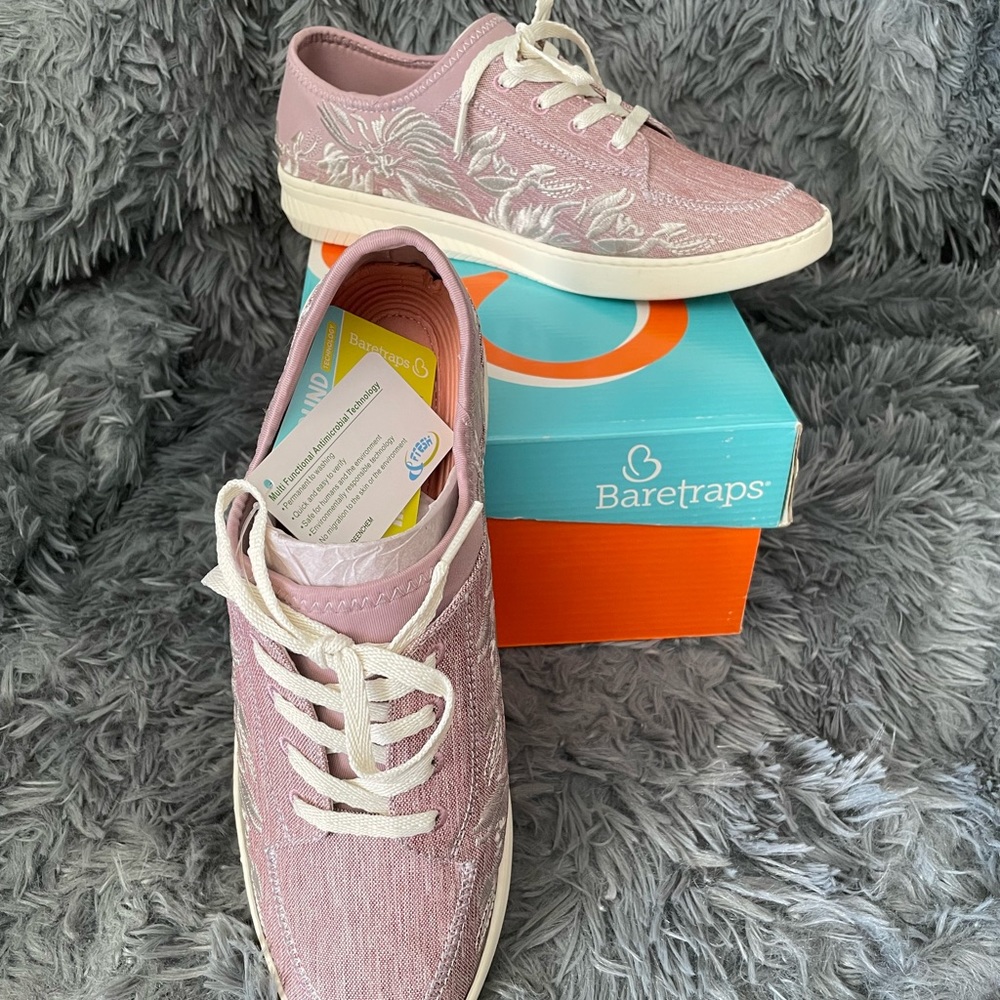 Baretraps Yalora w/ Rebound Technology Pink/Mauve Size 9 Womens